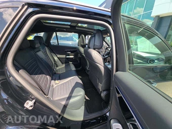 2025 Mercedes-Benz AMG GLC 43 4MATIC - miniatura 13