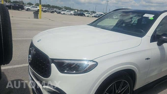 2025 Mercedes-Benz AMG GLC 43 4MATIC - miniatura 25
