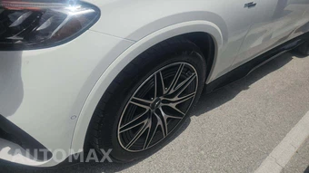 2025 Mercedes-Benz AMG GLC 43 4MATIC - miniatura 26