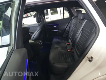 2025 Mercedes-Benz AMG GLC 43 4MATIC - miniatura 13