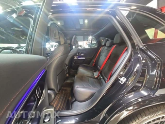 2025 Mercedes-Benz AMG GLC 43 4MATIC - miniatura 13