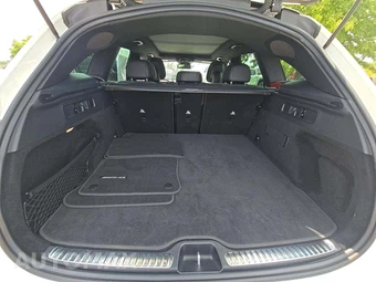 2025 Mercedes-Benz AMG GLC 43 4MATIC - miniatura 11