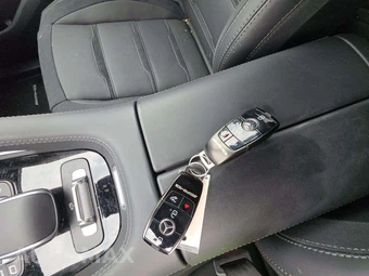2025 Mercedes-Benz AMG GLE 53 4MATIC+ - miniatura 8
