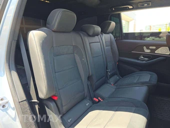 2025 Mercedes-Benz AMG GLS 63 4MATIC+ – miniatura 17