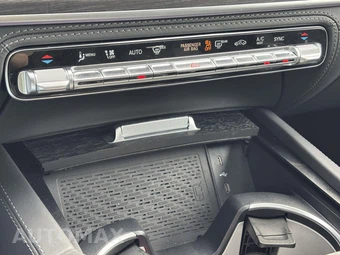 2025 Mercedes-Benz AMG GLS 63 4MATIC+ - miniatura 26