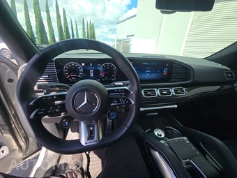 2025 Mercedes-Benz AMG GLS 63 4MATIC+ - miniatura 11