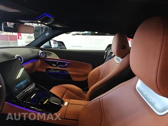 2025 Mercedes-Benz AMG GT 63 4MATIC+ Coupe – miniatura 19