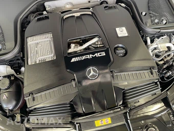 2025 Mercedes-Benz AMG GT 63 Hatchback - miniatura 21