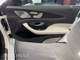 2025 Mercedes-Benz AMG GT 63 Hatchback - miniatura 40