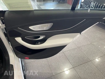 2025 Mercedes-Benz AMG GT 63 Hatchback - miniatura 48