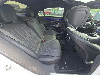 2025 Mercedes-Benz AMG S 63 E - miniatura 13