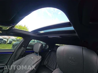 2025 Mercedes-Benz AMG S 63 E - miniatura 8