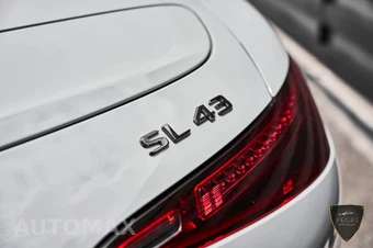 2025 Mercedes-Benz AMG SL 43 - miniatura 12