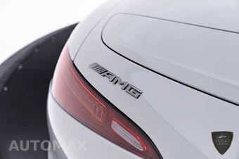 2025 Mercedes-Benz AMG SL 43 - miniatura 38