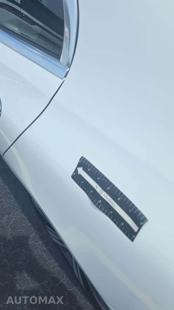 2025 Mercedes-Benz C 300 4MATIC - miniatura 29