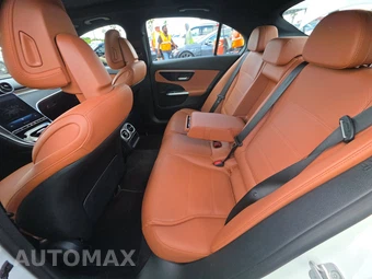 2025 Mercedes-Benz C 300 4MATIC – miniatura 19
