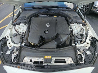 2025 Mercedes-Benz C 300 4MATIC – miniatura 22