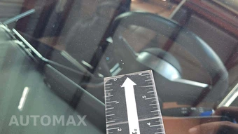 2025 Mercedes-Benz C 300 4MATIC – miniatura 27