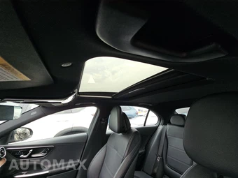 2025 Mercedes-Benz C 300 4MATIC - miniatura 20