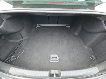 2025 Mercedes-Benz C 300 4MATIC - miniatura 23