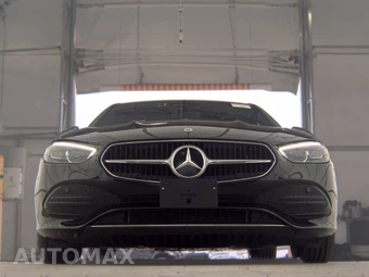 2025 Mercedes-Benz C 300 4MATIC - miniatura 3