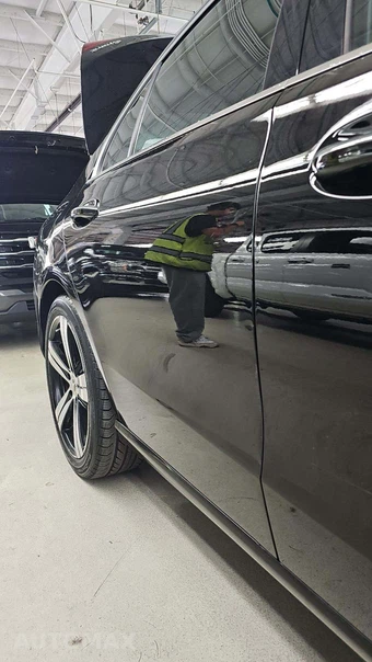 2025 Mercedes-Benz C 300 4MATIC - miniatura 32