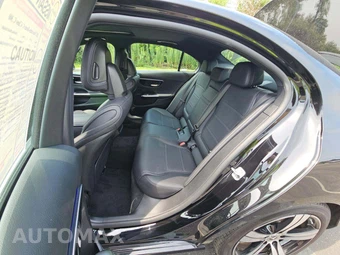 2025 Mercedes-Benz C 300 4MATIC - miniatura 10