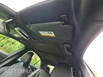 2025 Mercedes-Benz C 300 4MATIC - miniatura 8