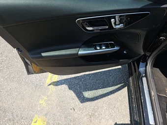 2025 Mercedes-Benz C 300 4MATIC - miniatura 14