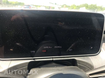 2025 Mercedes-Benz C 300 4MATIC - miniatura 17