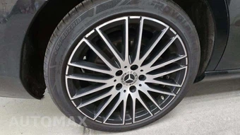 2025 Mercedes-Benz C 300 4MATIC - miniatura 32