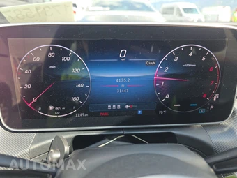 2025 Mercedes-Benz C 300 4MATIC – miniatura 12