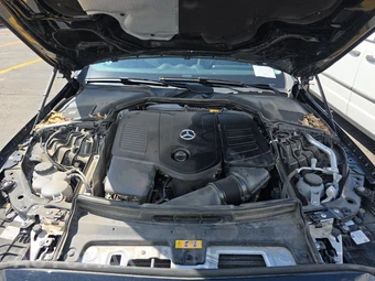 2025 Mercedes-Benz C 300 4MATIC – miniatura 16