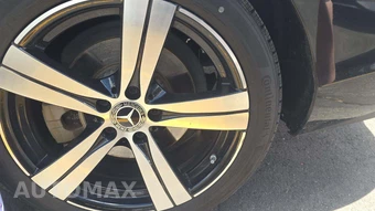 2025 Mercedes-Benz C 300 4MATIC – miniatura 24