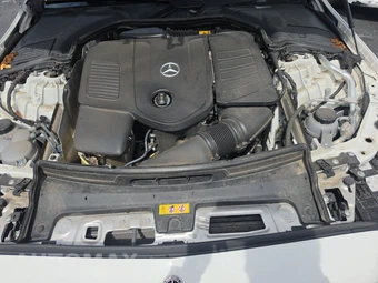 2025 Mercedes-Benz C 300 4MATIC - miniatura 22