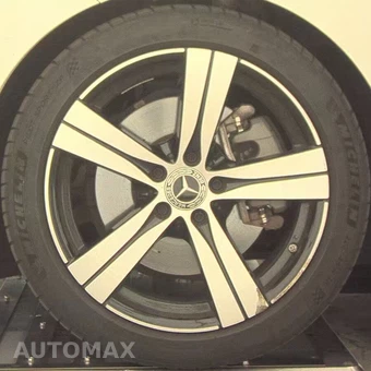 2025 Mercedes-Benz C 300 4MATIC - miniatura 25