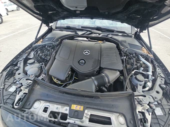 2025 Mercedes-Benz C 300 4MATIC - miniatura 22