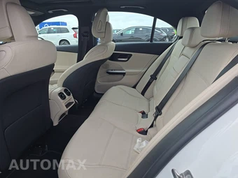 2025 Mercedes-Benz C 300 4MATIC – miniatura 13