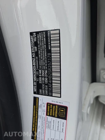 2025 Mercedes-Benz C 300 4MATIC – miniatura 15