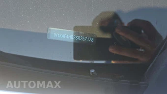 2025 Mercedes-Benz C 300 4MATIC – miniatura 18