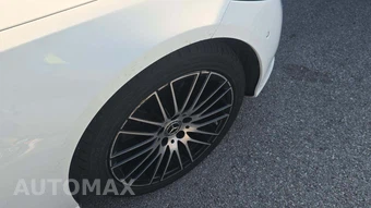 2025 Mercedes-Benz C 300 4MATIC – miniatura 26
