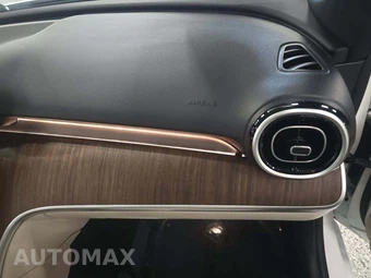 2025 Mercedes-Benz C 300 4MATIC – miniatura 19