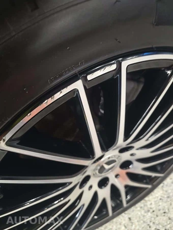 2025 Mercedes-Benz C 300 4MATIC – miniatura 21