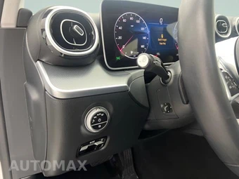 2025 Mercedes-Benz C 300 4MATIC - miniatura 24