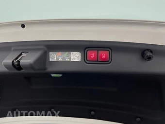 2025 Mercedes-Benz C 300 4MATIC - miniatura 41