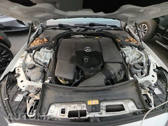 2025 Mercedes-Benz C 300 4MATIC - miniatura 22