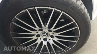 2025 Mercedes-Benz C 300 4MATIC - miniatura 32