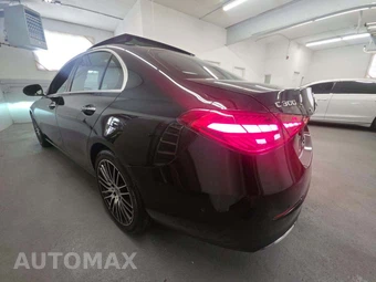 2025 Mercedes-Benz C 300 4MATIC - miniatura 2