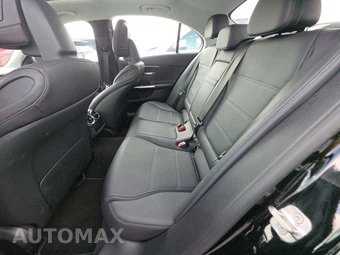 2025 Mercedes-Benz C 300 4MATIC - miniatura 19