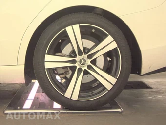2025 Mercedes-Benz C 300 4MATIC – miniatura 12